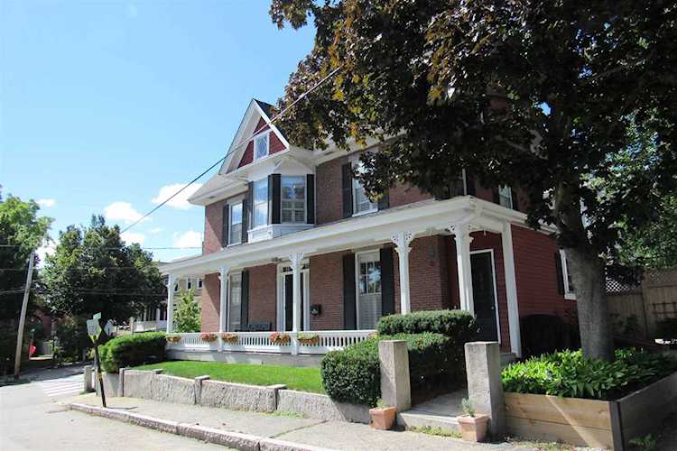 64 School St Concord, NH 03301 | MLS 4828715 Photo 1