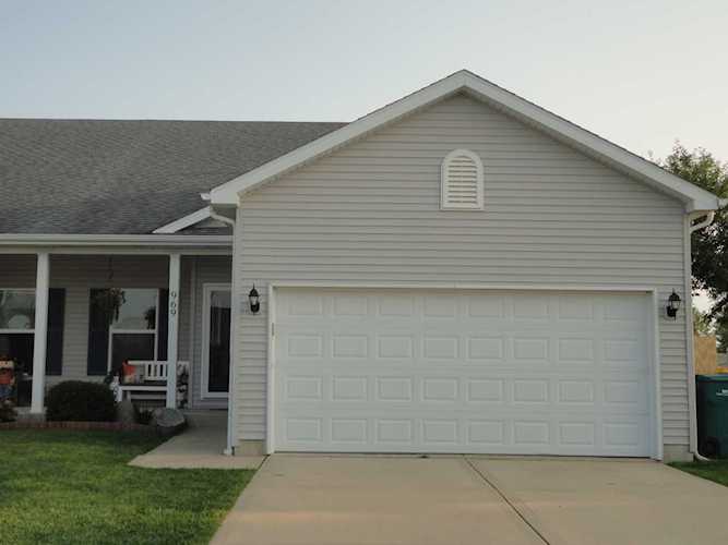 969 Foxgrove Dr Coal City, IL 60416