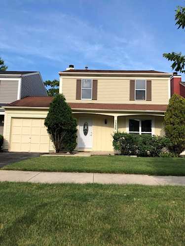 7325 Trent Rd Downers Grove, IL 60516
