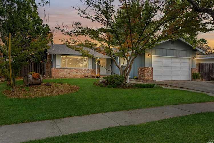 1400 N El Capitan Way Napa, CA 94558