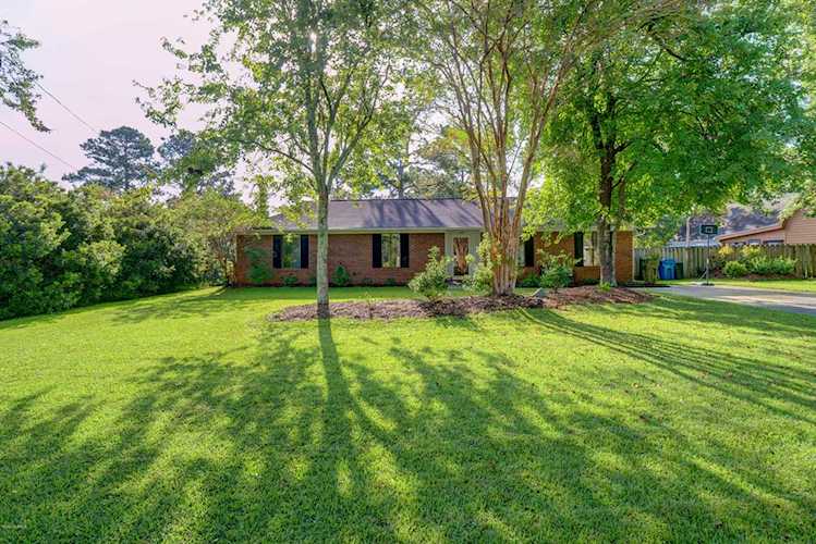 305 N Hampton Road Wilmington, NC 28409
