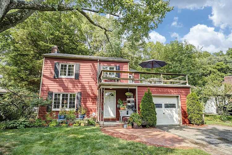 3015 Mountview Road Columbus, OH 43221