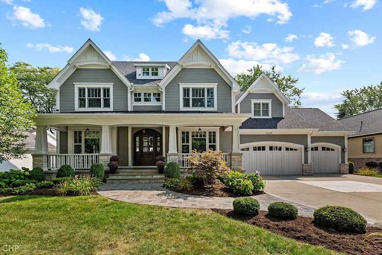 1024 Royal Bombay Ct Naperville, IL 60563