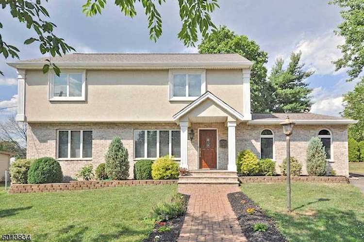 68 St James Pl Clifton City, NJ 07013