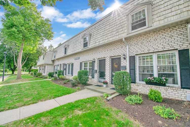 60 Corey Colonial #60 Agawam, MA 01001