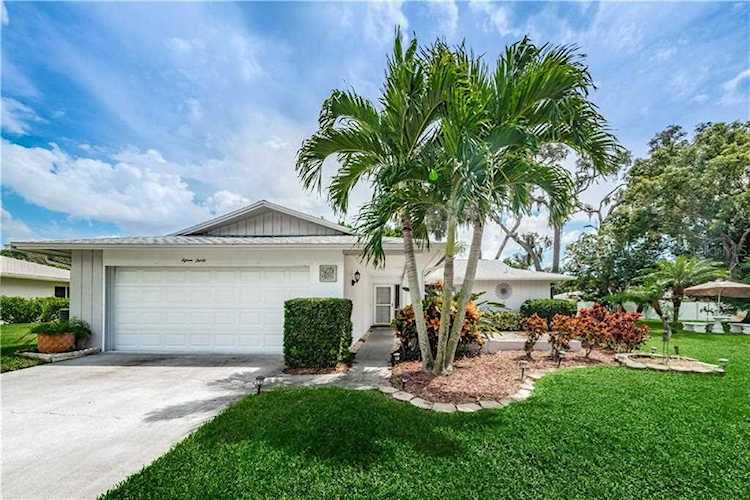 1530 W Dorchester Dr Palm Harbor, FL 34684