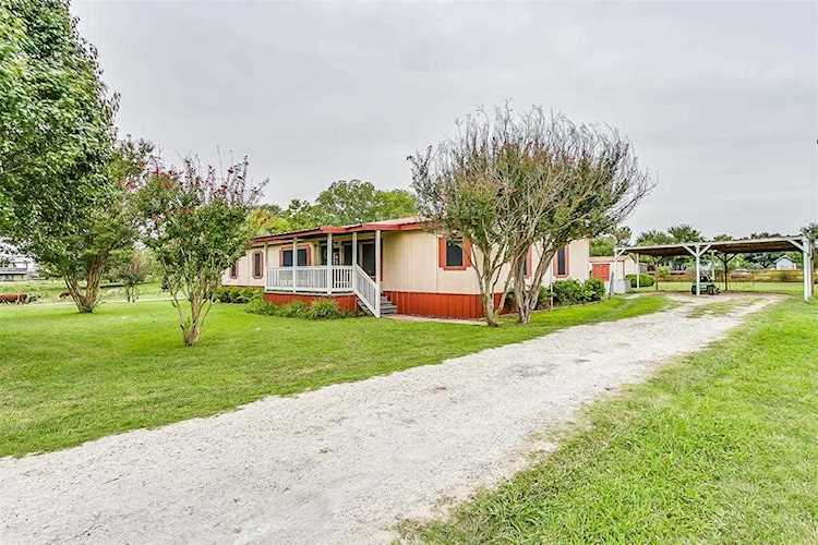 372 Brigman Road Maypearl, TX 76064