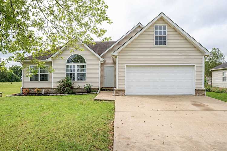487 Crescent Road Murfreesboro, TN 37128