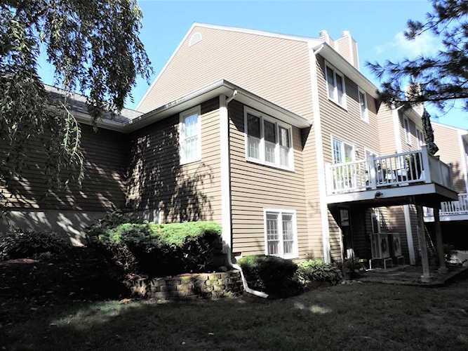 196 Laurelwood Dr #196 Hopedale, MA 01747