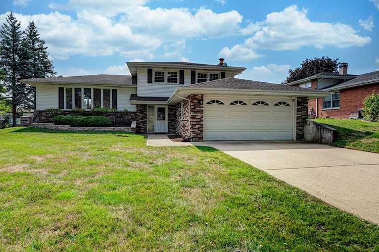 1309 Sleepy Hollow Ln Darien, IL 60561