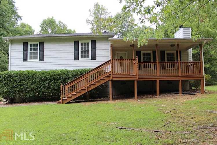 2932 Brett Cir Acworth, GA 30101