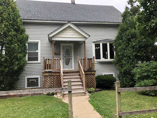 10057 S Yale Ave Chicago, IL 60619