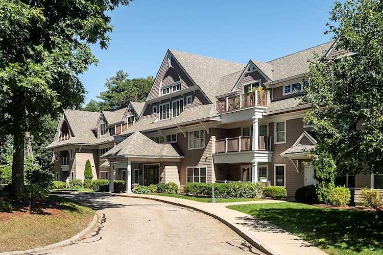 100 Shepards Cove #H206 Kittery, ME 03904