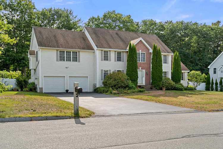 36 Nathaniel Dr Portsmouth, NH 03801