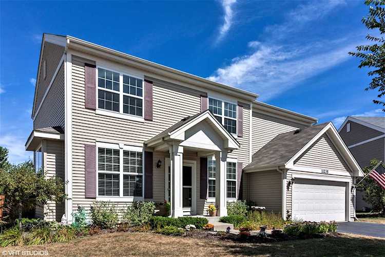 11235 Balmoral Dr Huntley, IL 60142