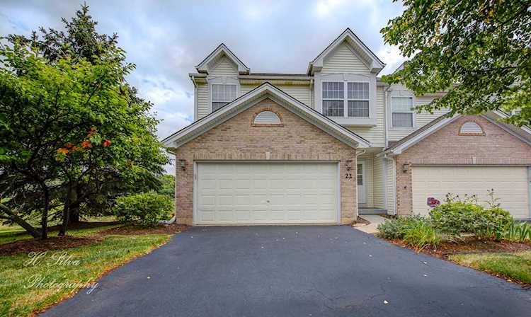 22 Sierra Ct Lake In The Hills, IL 60156