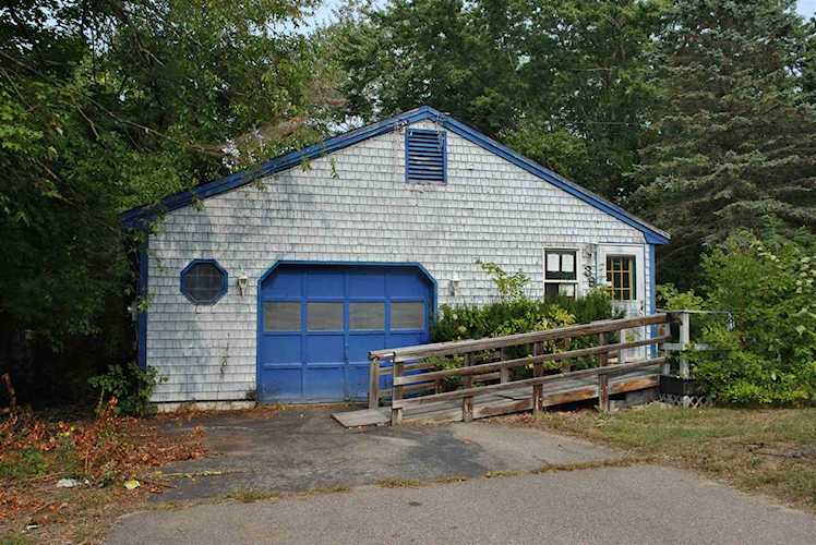 39 Grove St Rochester, NH 03868
