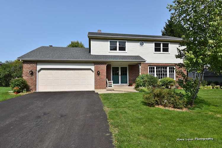 1073 Pueblo Dr Batavia, IL 60510