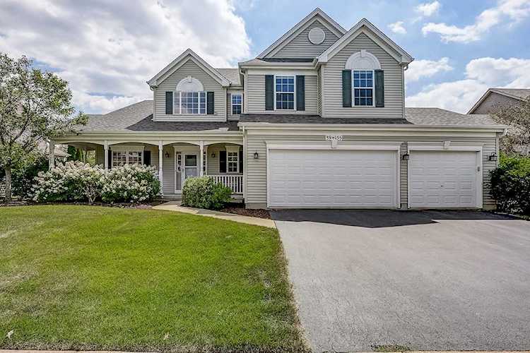 39W155 S Hyde Park Geneva, IL 60134