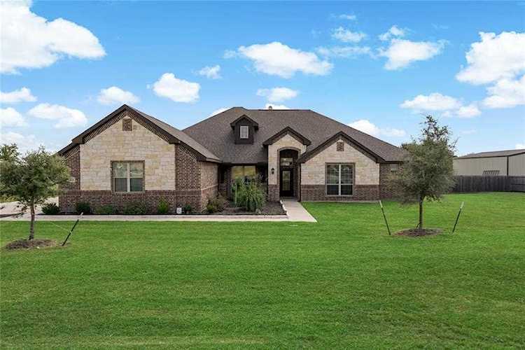 130 High Vista Road Decatur, TX 76234