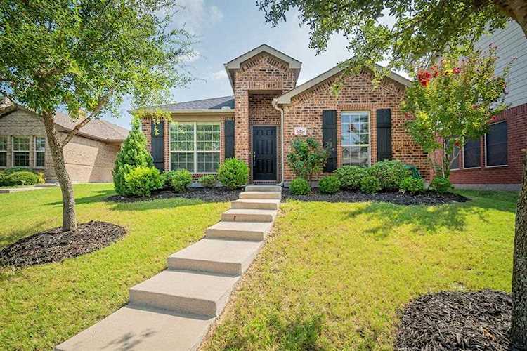 2204 Canyon Point Mckinney, TX 75071