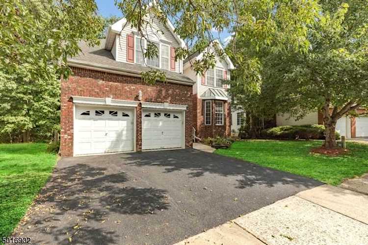 49 Hendrickson Dr Montgomery Twp., NJ 08502
