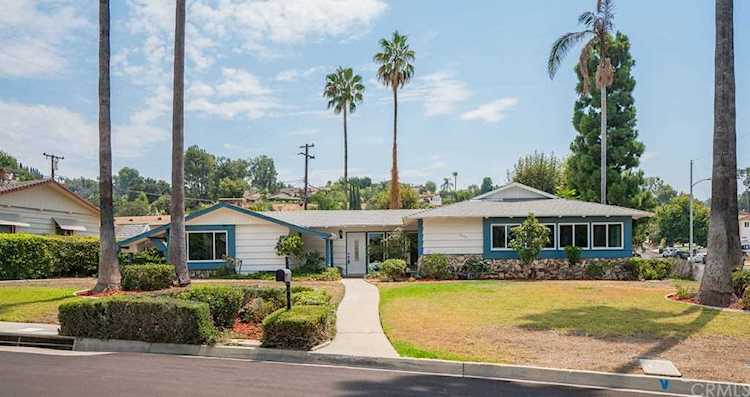 2020 E Casa Linda Drive West Covina, CA 91791