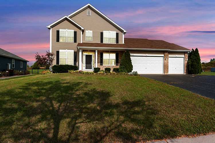 2313 Tyler Trl Mchenry, IL 60051