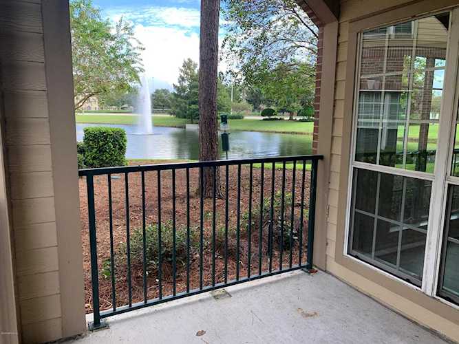 7800 Point Meadows Dr Jacksonville, FL 32256 | MLS 1073451 Photo 1