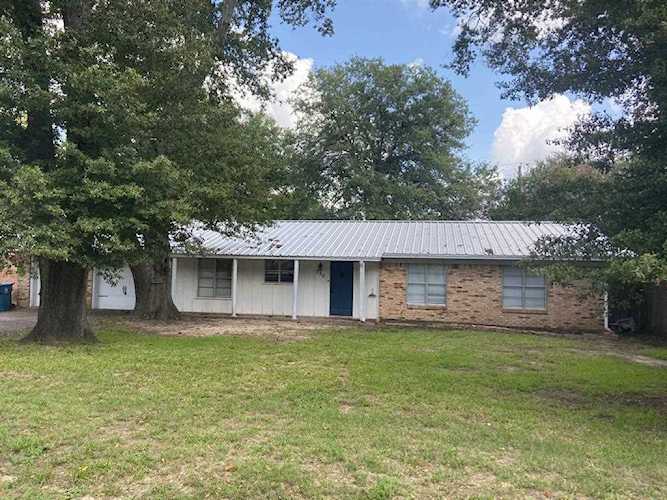 710 Donnaberry Court Lindale, TX 75771