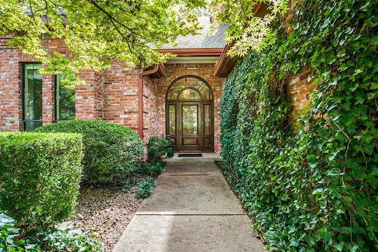1945 Hidden Valley Rockwall, TX 75087