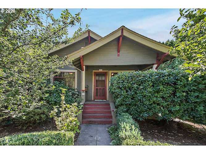 3836 SE Ogden St Portland, OR 97202