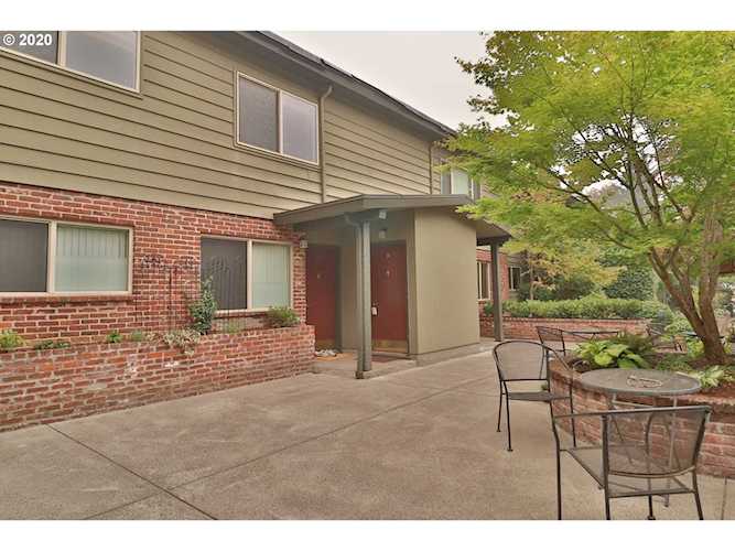 908 SW Gaines St #14 Portland, OR 97239