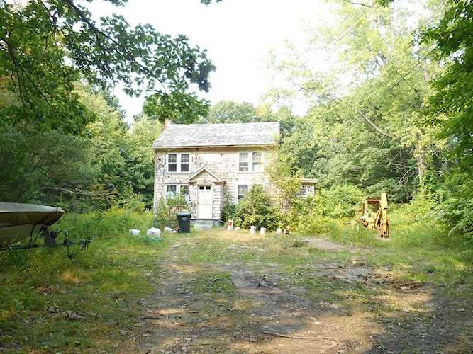 137 Mixter Road Holden, MA 01520