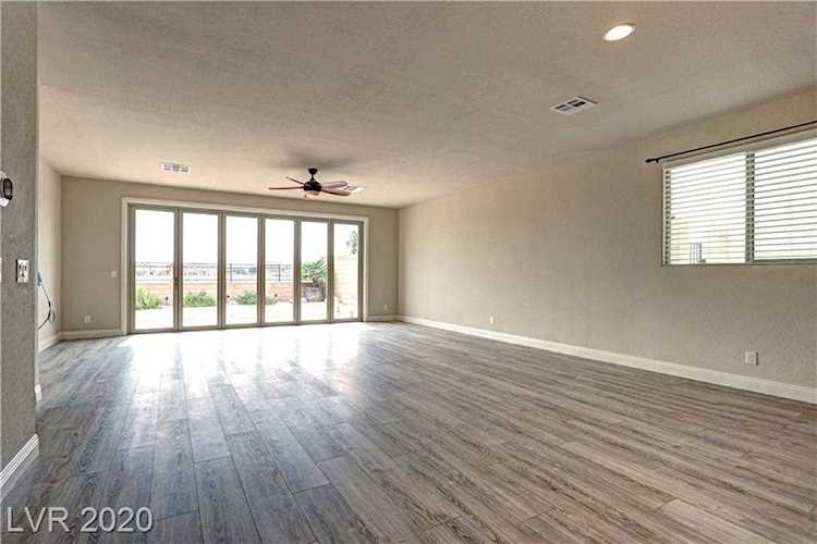 962 Whitworth Ave Las Vegas, NV 89148
