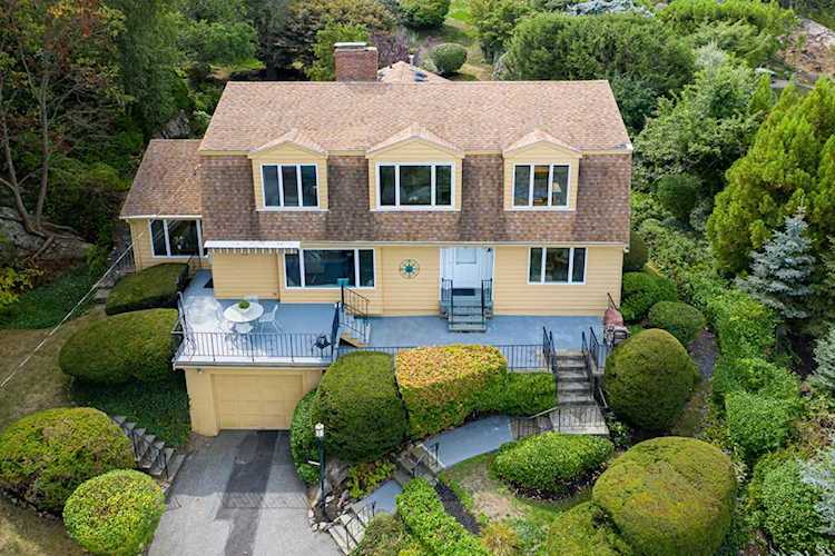 58 Beacon Street Marblehead, MA 01945
