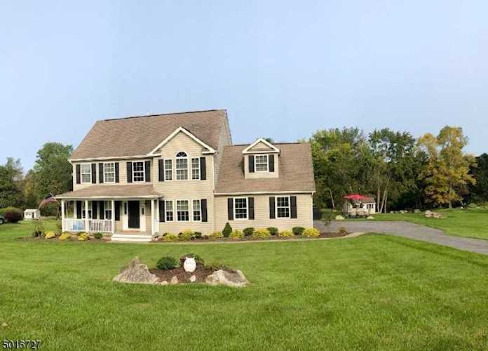 19 Summit Rd Green Twp., NJ 07821