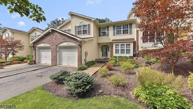 7 Carey Arthur Dr Wayne Twp., NJ 07470
