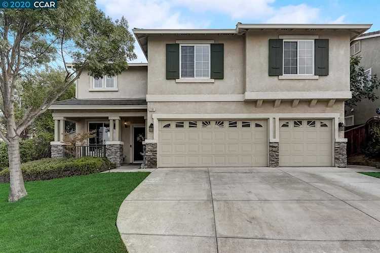 202 Cloverbrook Cir Pittsburg, CA 94565