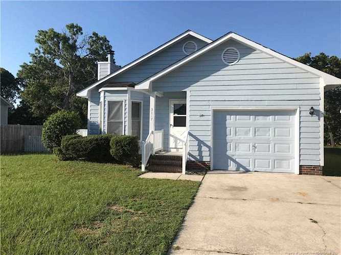 3817 Constance Rd Hope Mills, NC 28348