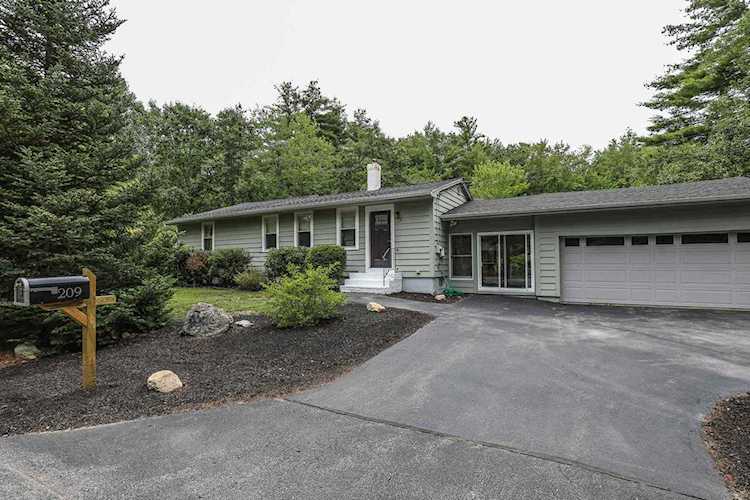209 N Amherst Rd Bedford, NH 03110