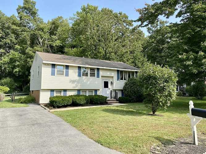 111 Butternut Lane Methuen, MA 01844