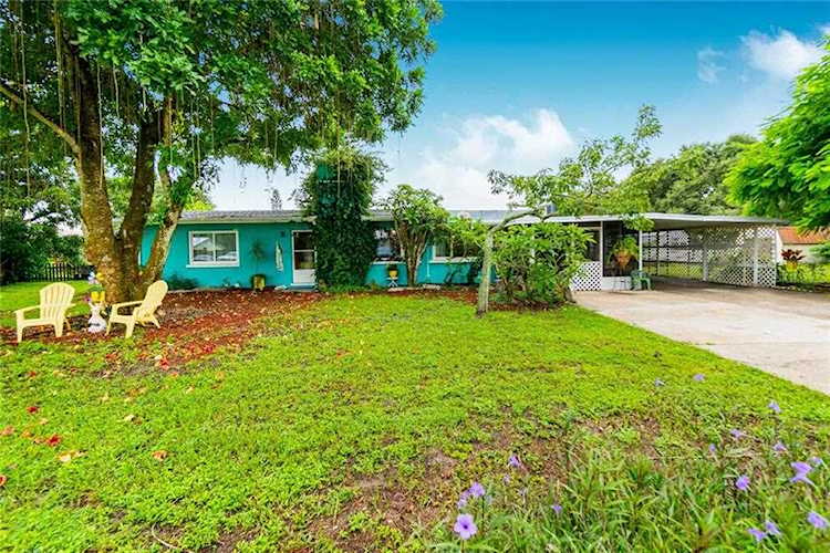 105 Margaret Dr Nokomis, FL 34275