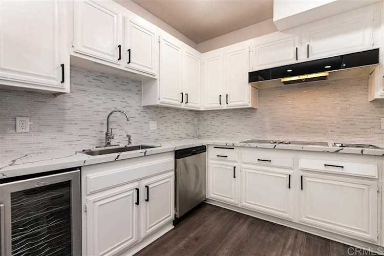 5216 Yarmouth Ave #207 Encino, CA 91316