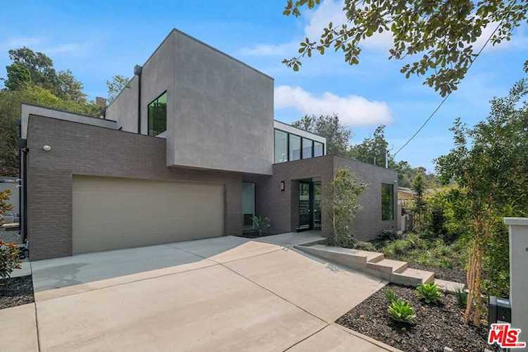 492 N Bundy Drive Los Angeles, CA 90049
