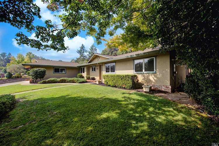 2965 Brookwood Drive Napa, CA 94558