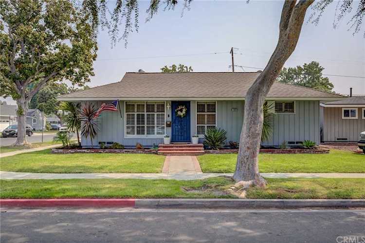 1880 Josie Avenue Long Beach, CA 90815