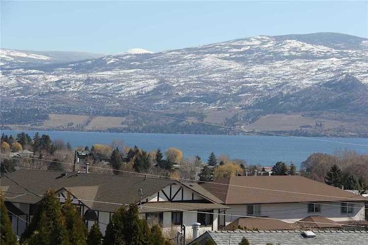3754 Carrall Road West Kelowna, BC V4t2C6
