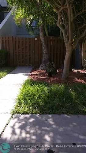 14 NE Crossings Cir #D Boynton Beach, FL 33435