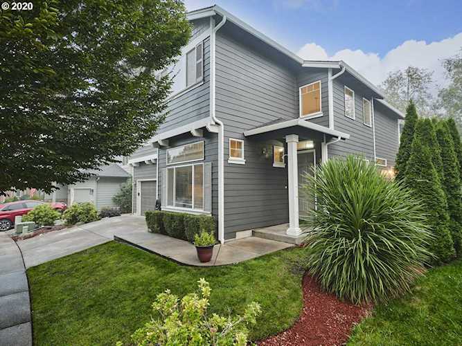 19401 SE 31st Dr Camas, WA 98607